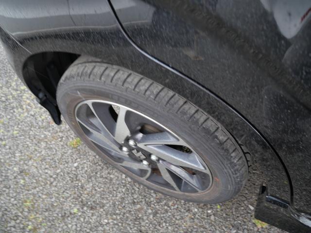 ワゴンＲ ハイブリッドＦＺ　リミテッド　２０周年記念車　スマートキー　プッシュスタート　ナビ　フルセグ　ＥＴＣ　ドライブレコーダー　オートエアコン　シートヒーター　トラクションコントロール　レザー調シートカバー（11枚目）