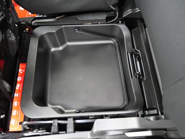 ワゴンＲ ハイブリッドＦＺ　リミテッド　２０周年記念車　スマートキー　プッシュスタート　ナビ　フルセグ　ＥＴＣ　ドライブレコーダー　オートエアコン　シートヒーター　トラクションコントロール　レザー調シートカバー（19枚目）