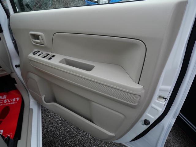 ���X�́h���E���E��E��h�́A���O���̎d�グ�ł��B�V�[�g�́A�Ԃ�����O���āA�O��I�ɐ�򂵂܂��B�V�[�g�ɕt�����L���≘��A�ԓ��̂��ݓ����A�O��I�Ɏ�菜���܂��B�ʐ^�ł�������悤�ɁA�Y��ł��B