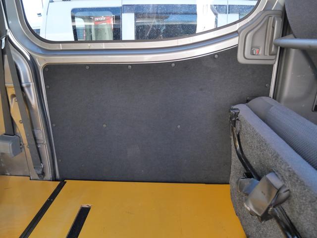 ＮＶ３５０キャラバンバン ロングＤＸターボ　ナビ　フルセグ　バックモニター　キーレスエントリー　電動格納ミラー　ＥＴＣ　記録簿　パワーステアリング　パワーウィンドウ（13枚目）