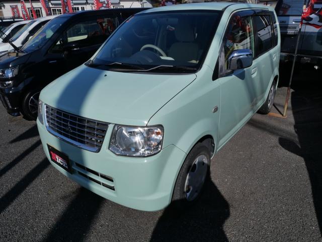 ���X�́h���E���E��E��h�́A���O���̎d�グ�ł��B�V�[�g�́A�Ԃ�����O���āA�O��I�ɐ�򂵂܂��B�V�[�g�ɕt�����L���≘��A�ԓ��̂��ݓ����A�O��I�Ɏ�菜���܂��B�ʐ^�ł�������悤�ɁA�Y��ł��B