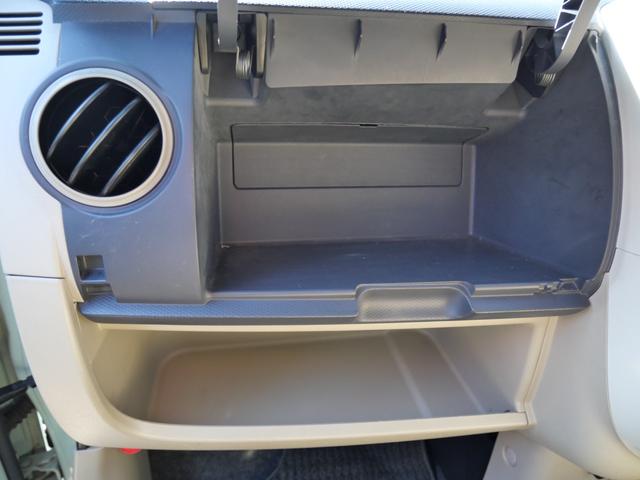 ���X�́h���E���E��E��h�́A�[�ԑO�ɍs���O���d�グ�ł��B���X�ł͗L���ƂȂ��Ă���u�R�[�e�B���O�{�H�v���s���܂��B�v�`�w�����A�{�f�B�̋P���ƒ����Ԃ̐��e�����ʂ́A��������̂��q�l�Ɋ�΂�Ă��܂��B