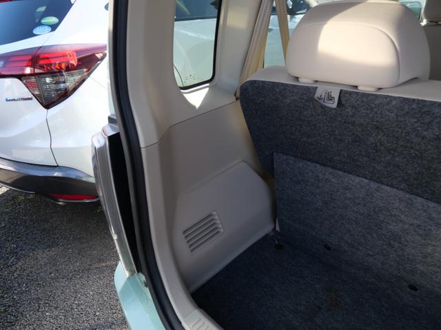 ���X�́h���E���E��E��h�́A���O���̎d�グ�ł��B�V�[�g�́A�Ԃ�����O���āA�O��I�ɐ�򂵂܂��B�V�[�g�ɕt�����L���≘��A�ԓ��̂��ݓ����A�O��I�Ɏ�菜���܂��B�ʐ^�ł�������悤�ɁA�Y��ł��B