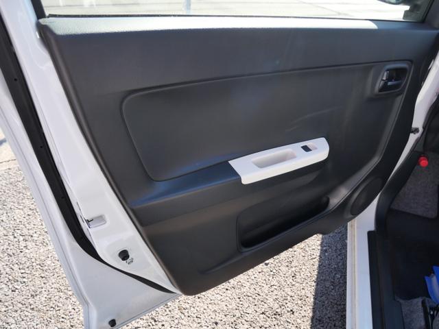 アルト Ｌ　キーレスエントリー　ＣＤ　エアコン　パワーステアリング　パワーウィンドウ　Ｗエアバッグ　シートヒーター　アイドリングストップ　トラクションコントロール　プライバシーガラス　セキュリティ（14枚目）