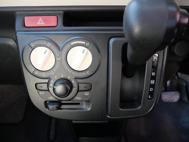 アルト Ｌ　キーレスエントリー　ＣＤ　エアコン　パワーステアリング　パワーウィンドウ　Ｗエアバッグ　シートヒーター　アイドリングストップ　トラクションコントロール　プライバシーガラス　セキュリティ（30枚目）