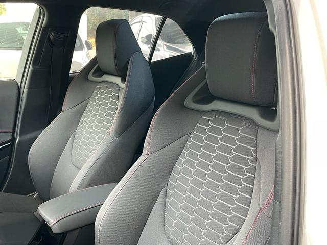 カローラスポーツ ハイブリッドＧ　Ｚ　モデリスタフルエアロ／トヨタ純正９インチナビ／ＢＬＵＥＴＯＯＴＨ／ナビ連動ドライブレコーダー前後／バックカメラ／スピード取締りＡＳＳＵＲＡレーダー探知機／禁煙車／コーティング施工（36枚目）