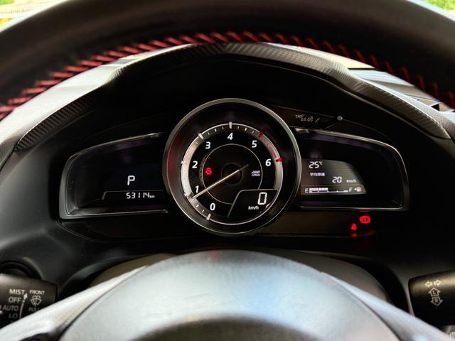 アクセラスポーツ ＸＤ　ディーゼルターボ／サンルーフ／ナビ／ＢＬＵＥＴＯＯＴＨ／バックカメラ／ＥＴＣ／ＢＯＳＥスピーカー／ドライブレコーダー／運転席パワーシート／前席左右シートヒーター／禁煙車／全国対応／コーティング施工（39枚目）