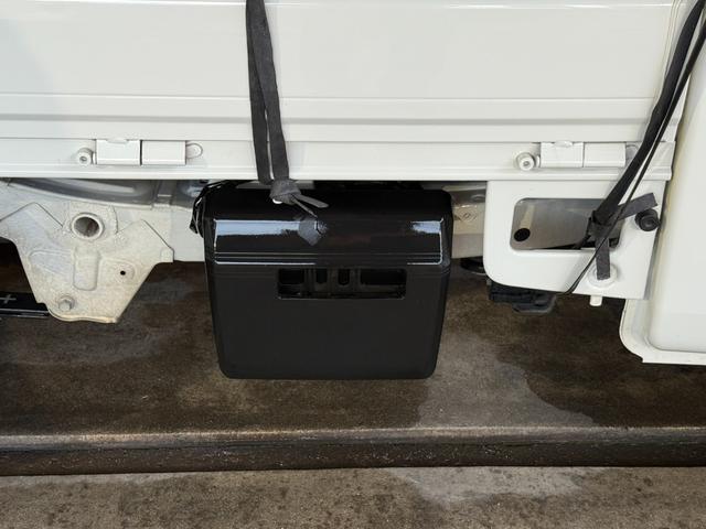 ハイゼットトラック 　コンパクトテールリフト／昇降ゲート耐荷重２００ｋｇ／リモコン／幌車／禁煙車／パワステ／エアコン／バッテリー新品／ファンベルトクーラーベルト新品／コーティング施工済／全国対応（15枚目）