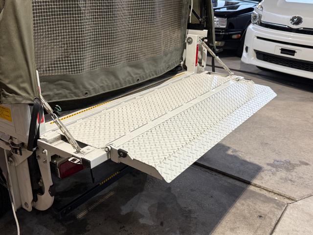ハイゼットトラック 　コンパクトテールリフト／昇降ゲート耐荷重２００ｋｇ／リモコン／幌車／禁煙車／パワステ／エアコン／バッテリー新品／ファンベルトクーラーベルト新品／コーティング施工済／全国対応（19枚目）