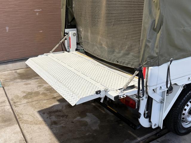 ハイゼットトラック 　コンパクトテールリフト／昇降ゲート耐荷重２００ｋｇ／リモコン／幌車／禁煙車／パワステ／エアコン／バッテリー新品／ファンベルトクーラーベルト新品／コーティング施工済／全国対応（20枚目）