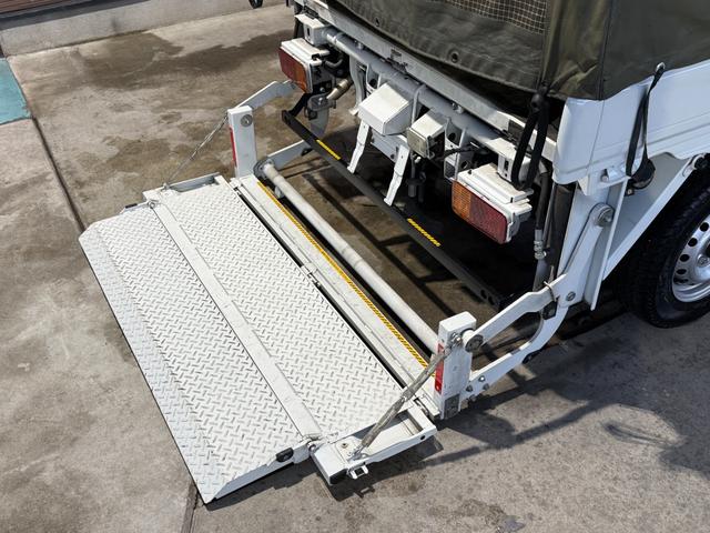 ハイゼットトラック 　コンパクトテールリフト／昇降ゲート耐荷重２００ｋｇ／リモコン／幌車／禁煙車／パワステ／エアコン／バッテリー新品／ファンベルトクーラーベルト新品／コーティング施工済／全国対応（25枚目）
