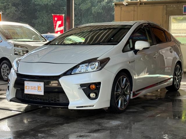 プリウス Ｓツーリングセレクション・Ｇ’ｓ　フルセグＴＶ／ナビ／ＢＬＵＥＴＯＯＴＨ／バックカメラ／ＥＴＣ／純正ＧＳアルミホイール／禁煙車／全国対応／コーティング施工（5枚目）