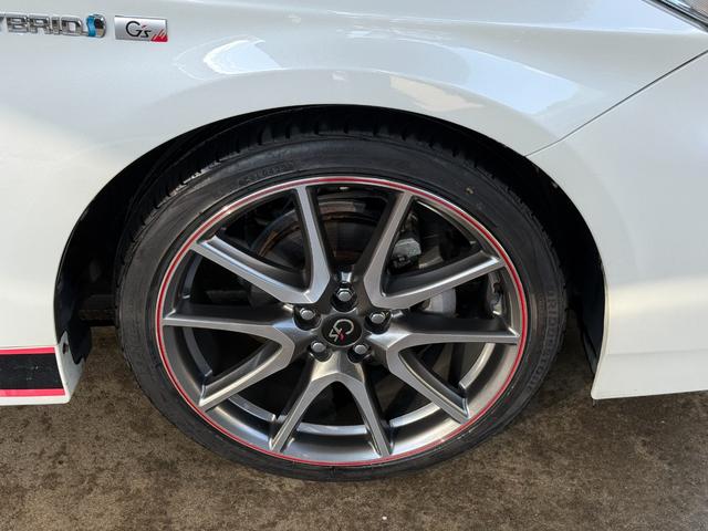 プリウス Ｓツーリングセレクション・Ｇ’ｓ　フルセグＴＶ／ナビ／ＢＬＵＥＴＯＯＴＨ／バックカメラ／ＥＴＣ／純正ＧＳアルミホイール／禁煙車／全国対応／コーティング施工（21枚目）