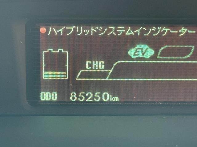 プリウス Ｓツーリングセレクション・Ｇ’ｓ　フルセグＴＶ／ナビ／ＢＬＵＥＴＯＯＴＨ／バックカメラ／ＥＴＣ／純正ＧＳアルミホイール／禁煙車／全国対応／コーティング施工（46枚目）