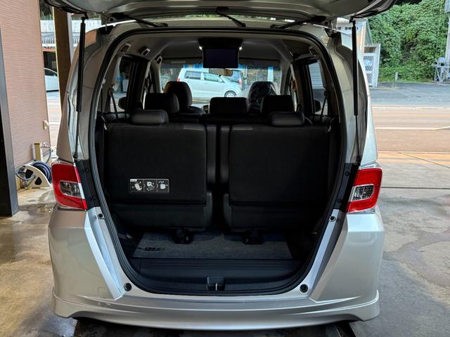 フリードハイブリッド ハイブリッド　プレミアムエディション　両側電動スライドドア／純正ナビ／ＣＤ／ＤＶＤ／ＢＬＵＥＴＯＯＴＨ／バックカメラ／後席フリップダウンモニター／ＥＴＣ／コーティング施工／禁煙車（22枚目）