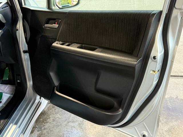 フリードハイブリッド ハイブリッド　プレミアムエディション　両側電動スライドドア／純正ナビ／ＣＤ／ＤＶＤ／ＢＬＵＥＴＯＯＴＨ／バックカメラ／後席フリップダウンモニター／ＥＴＣ／コーティング施工／禁煙車（33枚目）