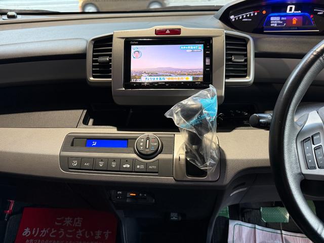 フリードハイブリッド ハイブリッド　プレミアムエディション　両側電動スライドドア／純正ナビ／ＣＤ／ＤＶＤ／ＢＬＵＥＴＯＯＴＨ／バックカメラ／後席フリップダウンモニター／ＥＴＣ／コーティング施工／禁煙車（41枚目）