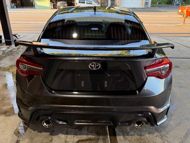 ８６ ＧＴ　新品ＯＲＣメタルクラッチ／ＢＬＩＴＺ新品ＺＺＲ車高調／ＢＲＩＤＥジーグ３タイプＲ／モデリスタエアロ／Ｃ－ＷＥＳＴエアロ／ＧＲ８６純正ホイール／社外エキマニ／ＳＡＣＬＡＭマフラー／トラストオイルクーラー（21枚目）