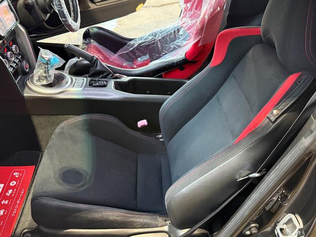８６ ＧＴ　新品ＯＲＣメタルクラッチ／ＢＬＩＴＺ新品ＺＺＲ車高調／ＢＲＩＤＥジーグ３タイプＲ／モデリスタエアロ／Ｃ－ＷＥＳＴエアロ／ＧＲ８６純正ホイール／社外エキマニ／ＳＡＣＬＡＭマフラー／トラストオイルクーラー（51枚目）
