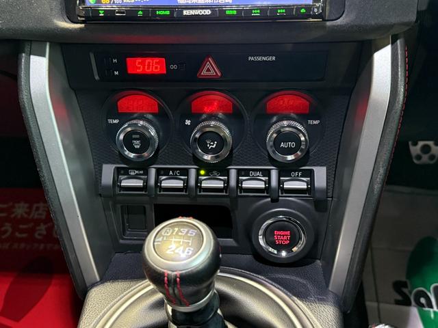 ８６ ＧＴ　新品ＯＲＣメタルクラッチ／ＢＬＩＴＺ新品ＺＺＲ車高調／ＢＲＩＤＥジーグ３タイプＲ／モデリスタエアロ／Ｃ－ＷＥＳＴエアロ／ＧＲ８６純正ホイール／社外エキマニ／ＳＡＣＬＡＭマフラー／トラストオイルクーラー（61枚目）