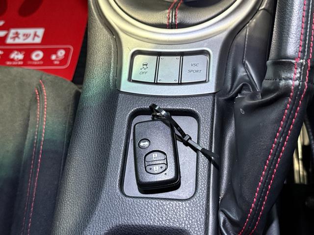 ８６ ＧＴ　新品ＯＲＣメタルクラッチ／ＢＬＩＴＺ新品ＺＺＲ車高調／ＢＲＩＤＥジーグ３タイプＲ／モデリスタエアロ／Ｃ－ＷＥＳＴエアロ／ＧＲ８６純正ホイール／社外エキマニ／ＳＡＣＬＡＭマフラー／トラストオイルクーラー（63枚目）