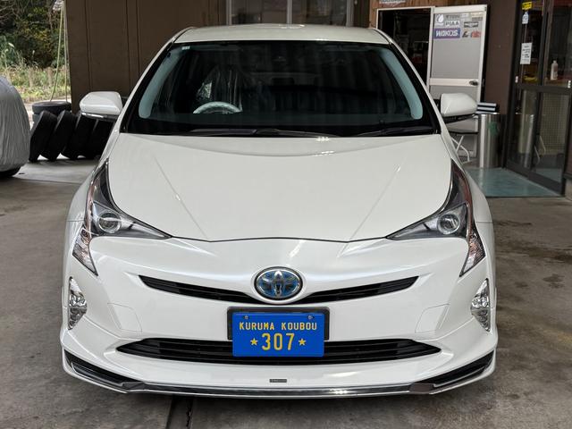 プリウス Sツーリングセレクション モデリスタフルエアロ/ALPINE9インチナビ/BLUETOOTH/バックカメラ/ETC/レザーシート/シートヒーター/社外プリウス専用ハンドル/禁煙車/全国対応/コーティング施工(3枚目)