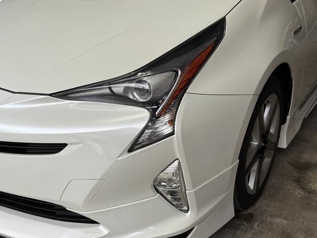 プリウス Sツーリングセレクション モデリスタフルエアロ/ALPINE9インチナビ/BLUETOOTH/バックカメラ/ETC/レザーシート/シートヒーター/社外プリウス専用ハンドル/禁煙車/全国対応/コーティング施工(5枚目)