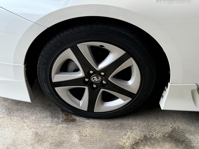 プリウス Sツーリングセレクション モデリスタフルエアロ/ALPINE9インチナビ/BLUETOOTH/バックカメラ/ETC/レザーシート/シートヒーター/社外プリウス専用ハンドル/禁煙車/全国対応/コーティング施工(7枚目)