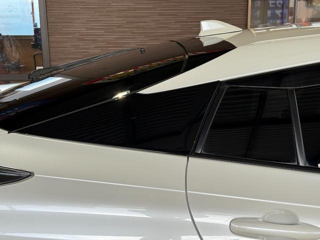 プリウス Sツーリングセレクション モデリスタフルエアロ/ALPINE9インチナビ/BLUETOOTH/バックカメラ/ETC/レザーシート/シートヒーター/社外プリウス専用ハンドル/禁煙車/全国対応/コーティング施工(15枚目)