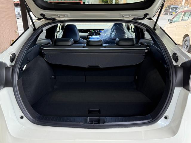 プリウス Sツーリングセレクション モデリスタフルエアロ/ALPINE9インチナビ/BLUETOOTH/バックカメラ/ETC/レザーシート/シートヒーター/社外プリウス専用ハンドル/禁煙車/全国対応/コーティング施工(22枚目)