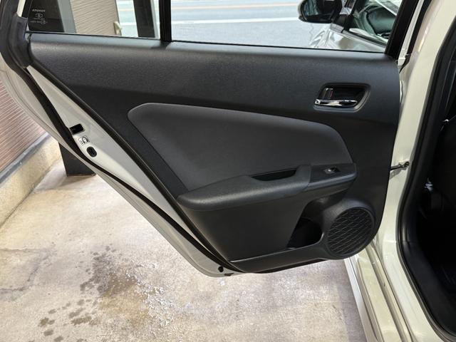 プリウス Sツーリングセレクション モデリスタフルエアロ/ALPINE9インチナビ/BLUETOOTH/バックカメラ/ETC/レザーシート/シートヒーター/社外プリウス専用ハンドル/禁煙車/全国対応/コーティング施工(26枚目)