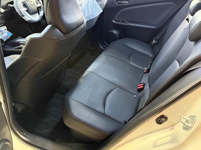 プリウス Sツーリングセレクション モデリスタフルエアロ/ALPINE9インチナビ/BLUETOOTH/バックカメラ/ETC/レザーシート/シートヒーター/社外プリウス専用ハンドル/禁煙車/全国対応/コーティング施工(27枚目)