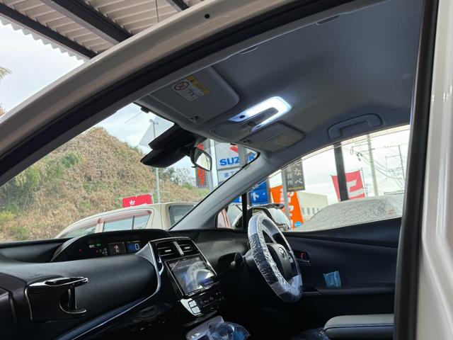 プリウス Sツーリングセレクション モデリスタフルエアロ/ALPINE9インチナビ/BLUETOOTH/バックカメラ/ETC/レザーシート/シートヒーター/社外プリウス専用ハンドル/禁煙車/全国対応/コーティング施工(36枚目)