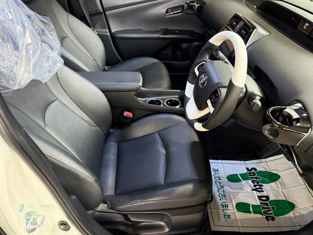 プリウス Sツーリングセレクション モデリスタフルエアロ/ALPINE9インチナビ/BLUETOOTH/バックカメラ/ETC/レザーシート/シートヒーター/社外プリウス専用ハンドル/禁煙車/全国対応/コーティング施工(37枚目)