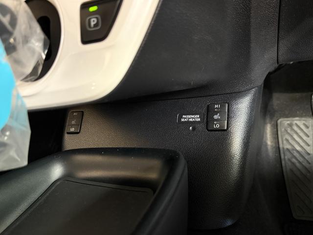 プリウス Sツーリングセレクション モデリスタフルエアロ/ALPINE9インチナビ/BLUETOOTH/バックカメラ/ETC/レザーシート/シートヒーター/社外プリウス専用ハンドル/禁煙車/全国対応/コーティング施工(46枚目)