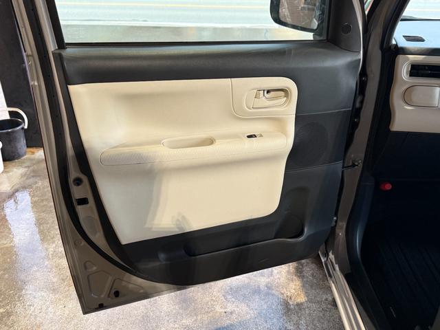 ムーヴキャンバス Ｘ　ＳＡＩＩＩ　フルセグＴＶ／ナビ／ＢＬＵＥＴＯＯＴＨ／バックカメラ／ツートンカラー／両側電動スライドドア／オートエアコン／オートハイビーム／衝突軽減ブレーキ／禁煙車／全国対応／コーティング施工／寒冷地仕様（27枚目）