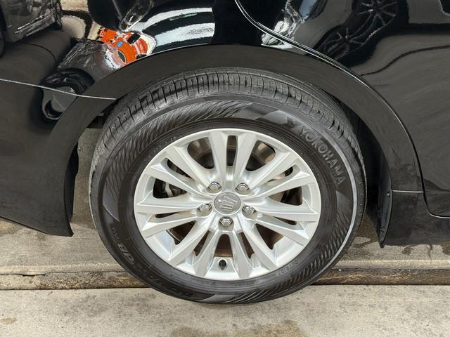 クラウンハイブリッド ロイヤルサルーン　純正ナビ／フルセグＴＶ／ＢＬＵＥＴＯＯＴＨ／ＥＴＣ／バックカメラ／全席電動シート／運転席シートヒーター／新品社外ステアリング／禁煙車／全国対応／コーティング施工（21枚目）