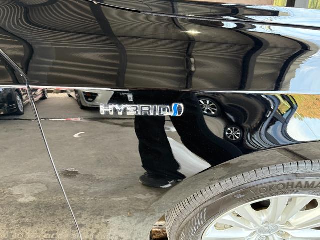 クラウンハイブリッド ロイヤルサルーン　純正ナビ／フルセグＴＶ／ＢＬＵＥＴＯＯＴＨ／ＥＴＣ／バックカメラ／全席電動シート／運転席シートヒーター／新品社外ステアリング／禁煙車／全国対応／コーティング施工（61枚目）