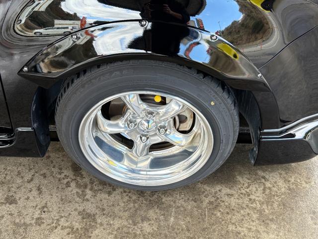 キューブ 15X USヘッドライト/フルエアロ/WORK深リム15インチGOOCARSHEMI/BLITZ車高調/MOONEYESステアリング・シフト・マット/ナビ/TV/Bカメラ/社外グリル・マフラー/禁煙車/幅公認(21枚目)