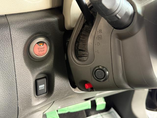 キューブ 15X USヘッドライト/フルエアロ/WORK深リム15インチGOOCARSHEMI/BLITZ車高調/MOONEYESステアリング・シフト・マット/ナビ/TV/Bカメラ/社外グリル・マフラー/禁煙車/幅公認(44枚目)