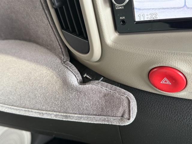 キューブ 15X USヘッドライト/フルエアロ/WORK深リム15インチGOOCARSHEMI/BLITZ車高調/MOONEYESステアリング・シフト・マット/ナビ/TV/Bカメラ/社外グリル・マフラー/禁煙車/幅公認(45枚目)