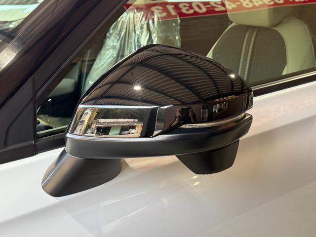 ヴェゼル ｅ：ＨＥＶ　ＰＬａＹ　ムーンルーフ／スマホ連携オーディオ／ＴＶ／ナビ／ＢＴ／バックカメラ／ＥＴＣ２０／スマホ置き充電／ステアリング・シートヒーター／電動バックドア／コムテックドライブレコーダー前後／禁煙車／コーティング施工（7枚目）