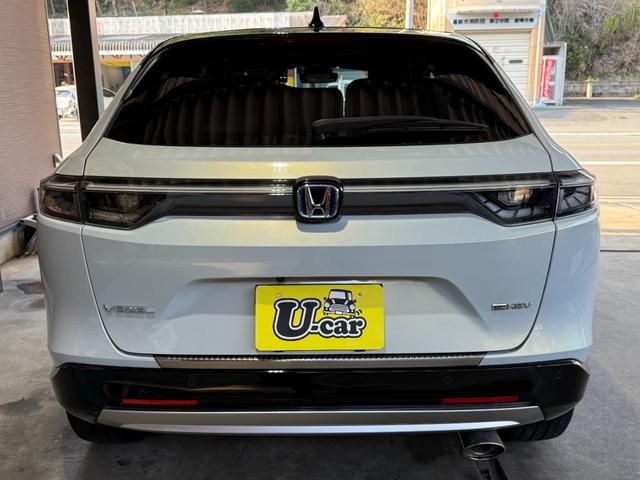 ヴェゼル ｅ：ＨＥＶ　ＰＬａＹ　ムーンルーフ／スマホ連携オーディオ／ＴＶ／ナビ／ＢＴ／バックカメラ／ＥＴＣ２０／スマホ置き充電／ステアリング・シートヒーター／電動バックドア／コムテックドライブレコーダー前後／禁煙車／コーティング施工（12枚目）