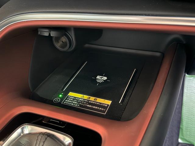 ヴェゼル ｅ：ＨＥＶ　ＰＬａＹ　ムーンルーフ／スマホ連携オーディオ／ＴＶ／ナビ／ＢＴ／バックカメラ／ＥＴＣ２０／スマホ置き充電／ステアリング・シートヒーター／電動バックドア／コムテックドライブレコーダー前後／禁煙車／コーティング施工（66枚目）