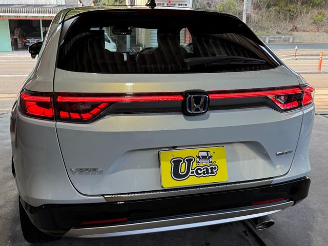 ヴェゼル ｅ：ＨＥＶ　ＰＬａＹ　ムーンルーフ／スマホ連携オーディオ／ＴＶ／ナビ／ＢＴ／バックカメラ／ＥＴＣ２０／スマホ置き充電／ステアリング・シートヒーター／電動バックドア／コムテックドライブレコーダー前後／禁煙車／コーティング施工（77枚目）