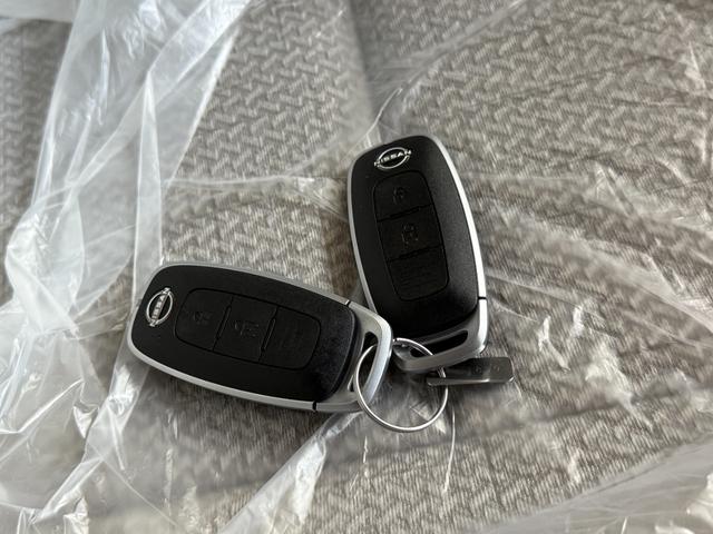 デイズ X 登録済未使用車/走行距離6km/保証継承有/パールホワイトブラウンツートンカラー/サポカー/アラウンドビューモニター装着/純正アルミホイール/新品バイザーマット取付/コーティング施工(52枚目)