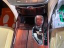 ロイヤルサルーン　純正ナビ／フルセグＴＶ／ＢＬＵＥＴＯＯＴＨ／ＥＴＣ／バックカメラ／全席電動シート／運転席シートヒーター／新品社外ステアリング／禁煙車／全国対応／コーティング施工（51枚目）