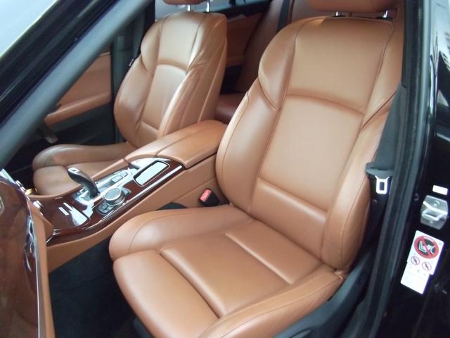 ５シリーズ ５２３ｄマエストロ　９９台限定・ワンオーナー・レザーシート・ＬＥＤヘッドライト・ｈａｒｍａｎ／ｋａｒｄｏｎサラウンド・マルチディスプレイメーター・オートトランク・ソフトクローズドア・ＡＣＣ（8枚目）