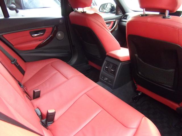 ３シリーズ ３２０ｄツーリング　Ｍスポーツ　ｈａｒｍａｎ／ｋａｒｄｏｎ・サラウンド・ＡＣＣ・ドライビングアシスト・Ｍスポーツブレーキ・ダコタレザーシート・ヘッドアップディスプレイ・１９インチアルミ・レーンチェンジウォーニング（9枚目）