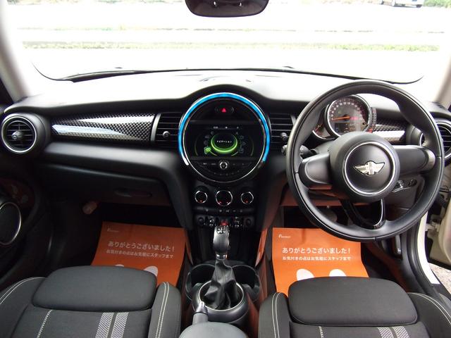 ＭＩＮＩ クーパーＳ　ワンオーナー・記録簿・ナビ・ブルートゥース・ＬＥＤ・ＥＴＣ・禁煙車（2枚目）